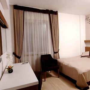Dreibettzimmer